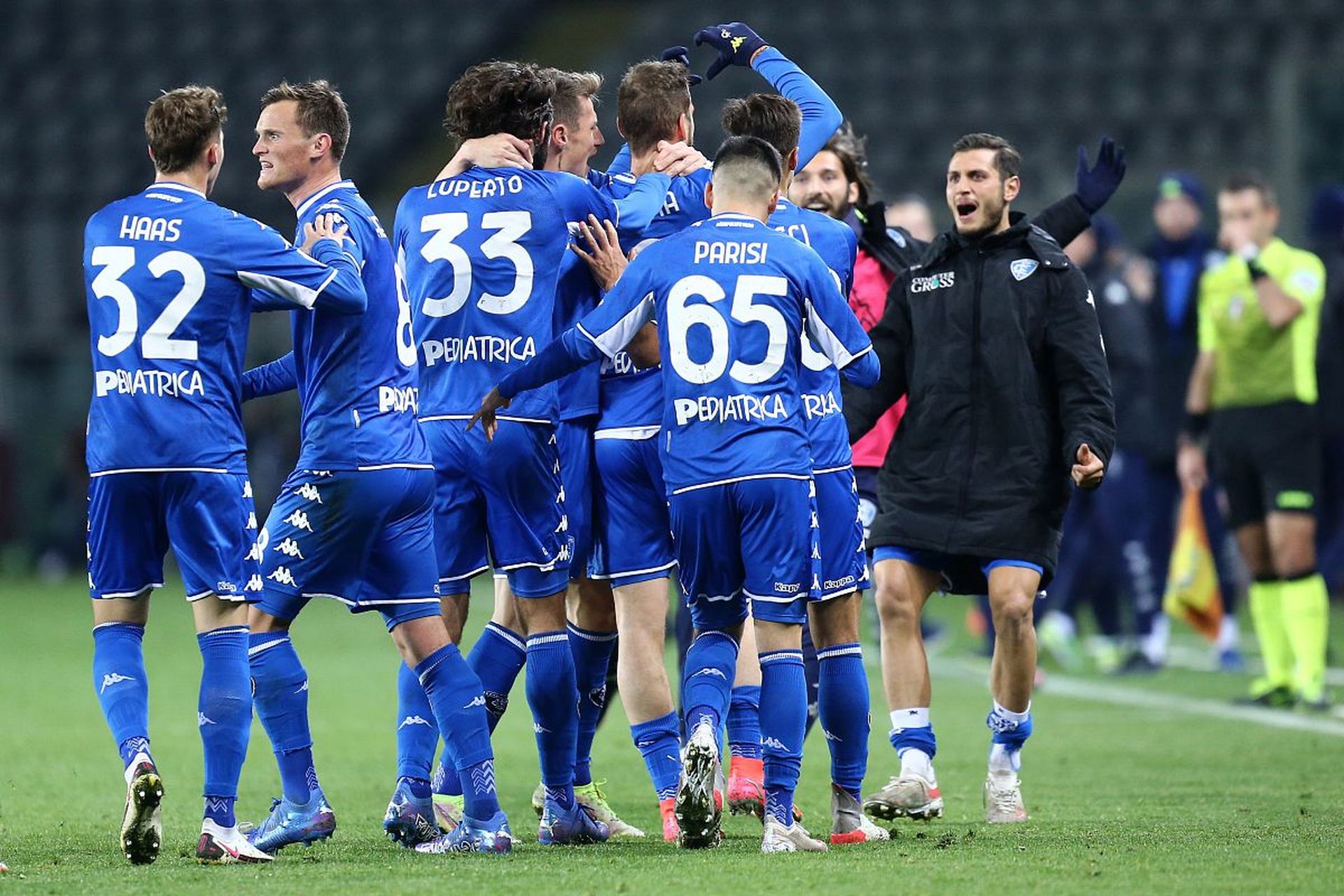 鼓励孩子参 鼓励孩子参